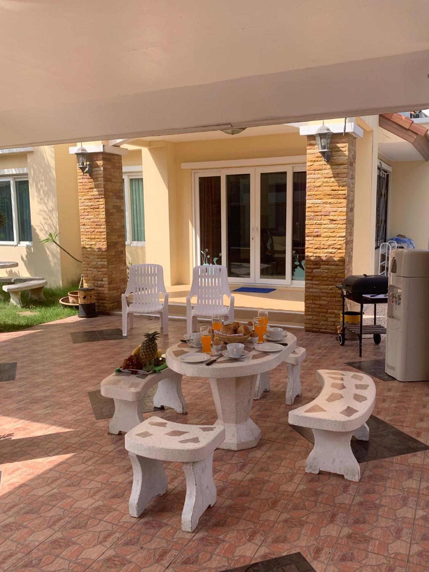 Yoch Pool Villa Pattaya Eksteriør billede