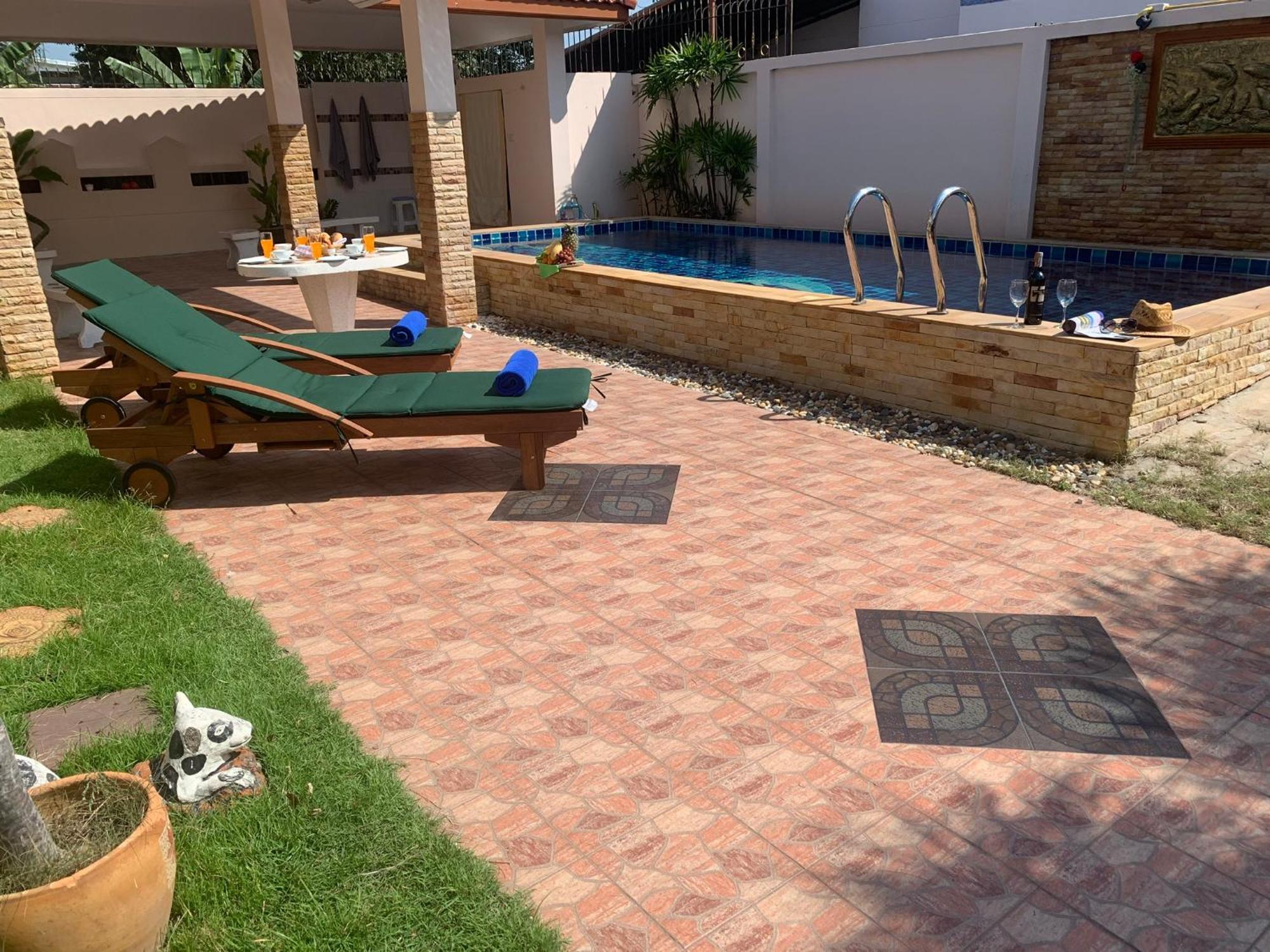 Yoch Pool Villa Pattaya Eksteriør billede