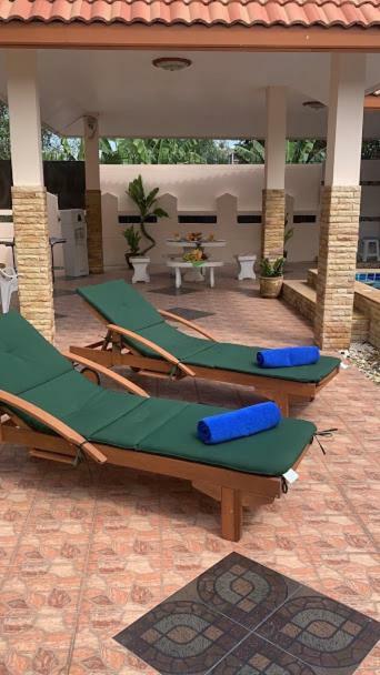 Yoch Pool Villa Pattaya Eksteriør billede